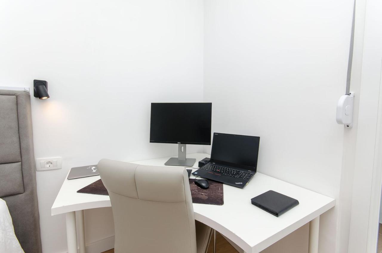 Modern Living Apartment Airy Split Exteriér fotografie