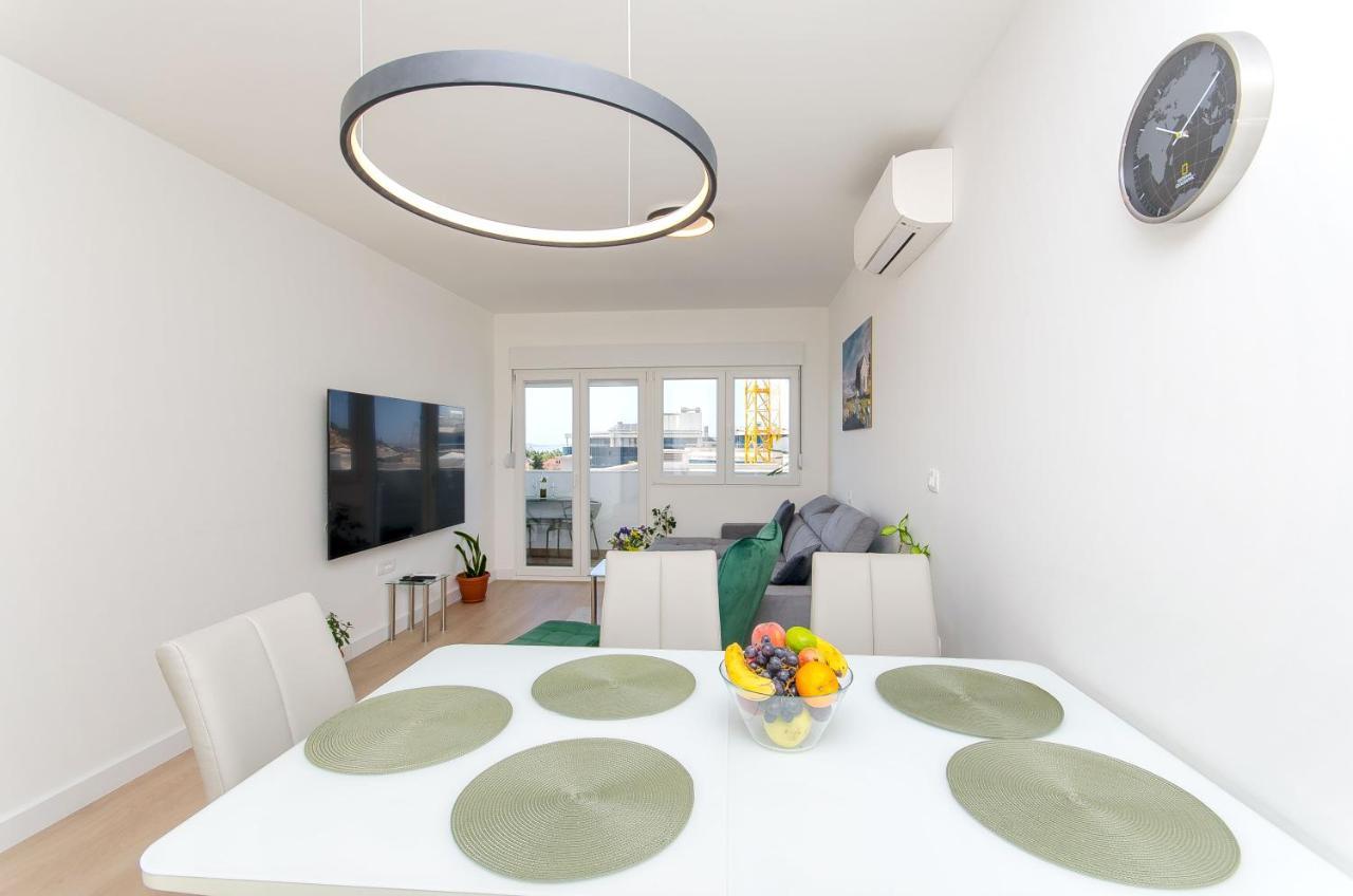 Modern Living Apartment Airy Split Exteriér fotografie