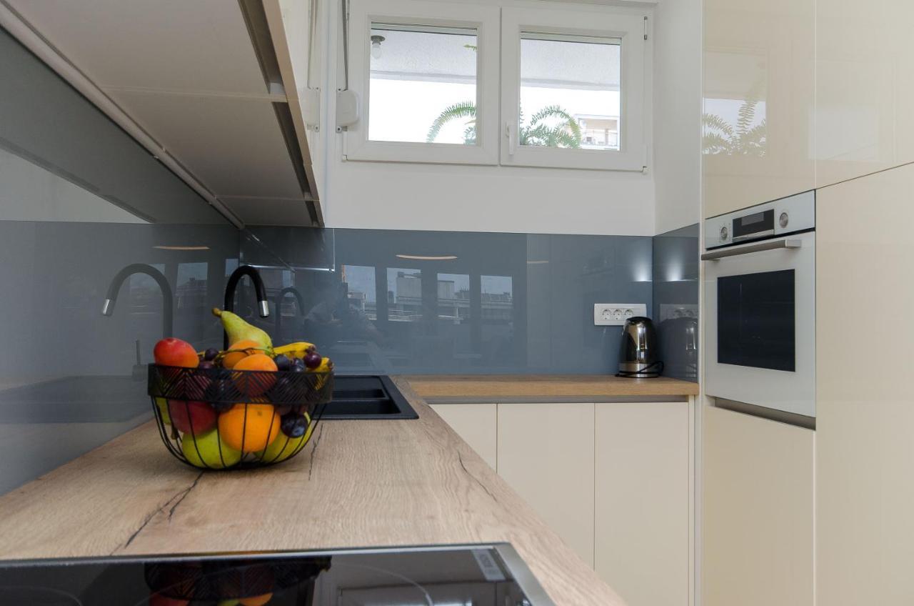 Modern Living Apartment Airy Split Exteriér fotografie